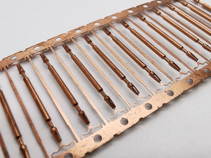 如何防止沖壓拉伸件側面劃傷？